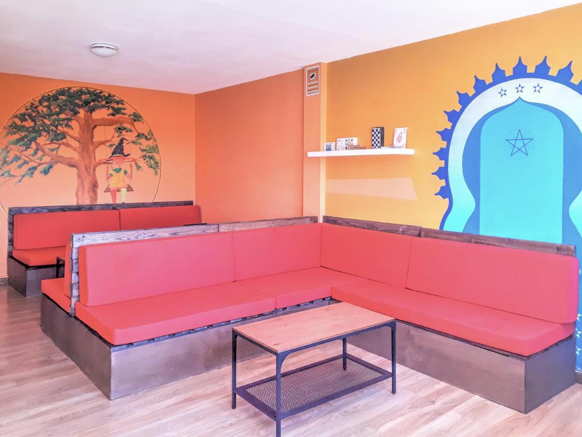 Meiga Backpackers Hostel サンティアゴ・デ・コンポステーラ エクステリア 写真