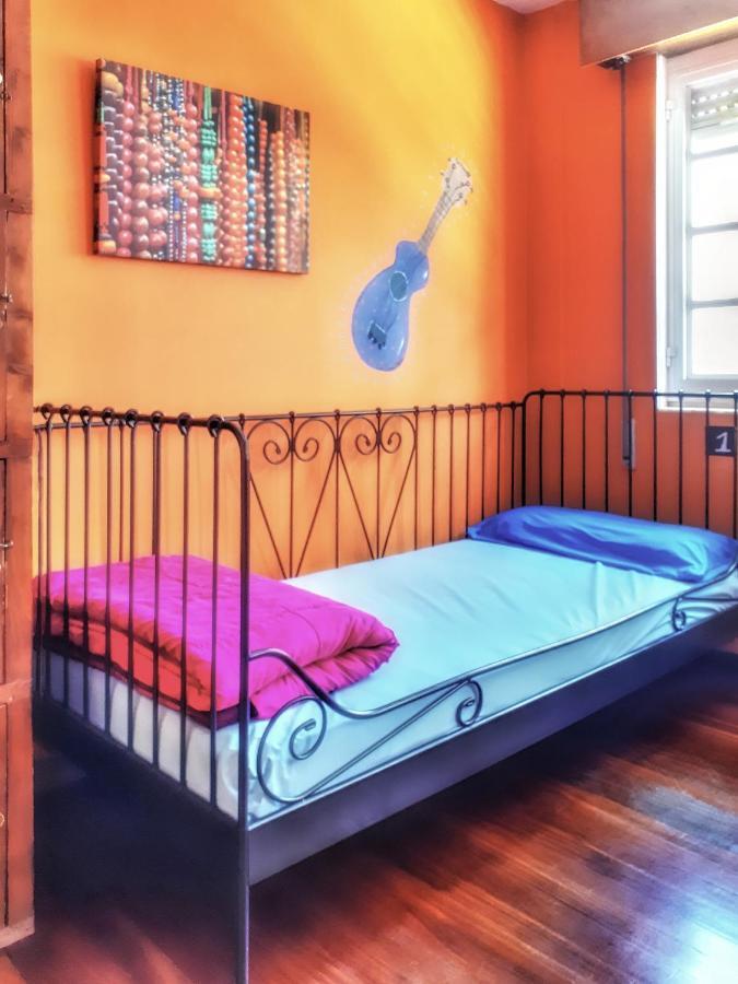 Meiga Backpackers Hostel サンティアゴ・デ・コンポステーラ エクステリア 写真