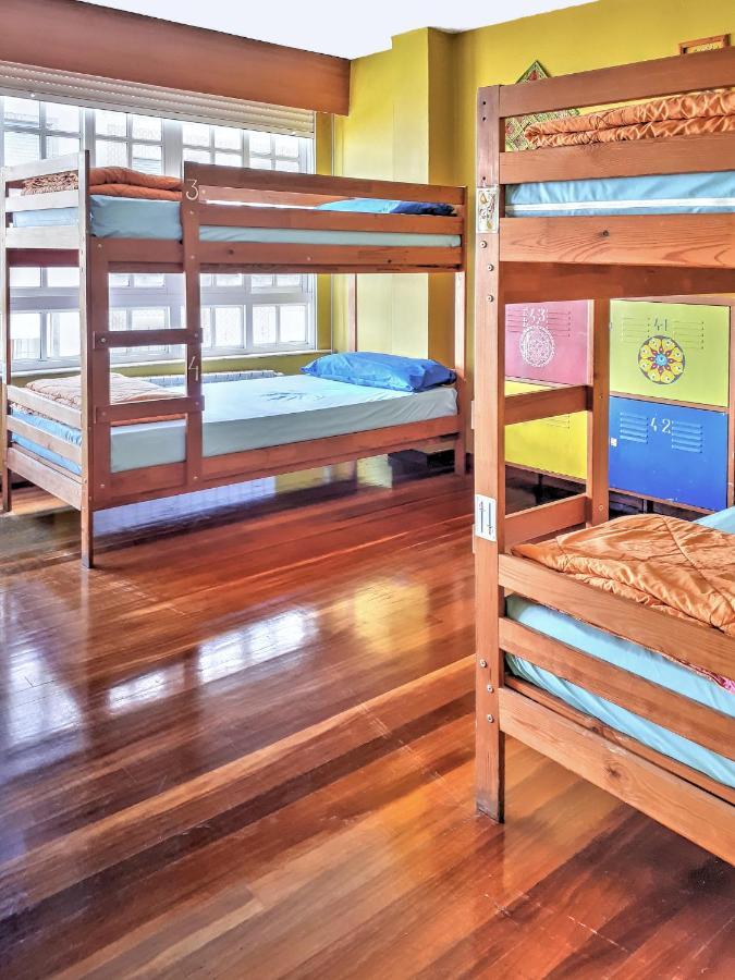Meiga Backpackers Hostel サンティアゴ・デ・コンポステーラ エクステリア 写真
